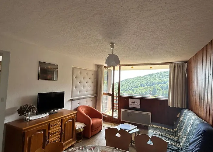 Appartement Spacieux Au Pied Des Pistes - Fr-1-814-21 *