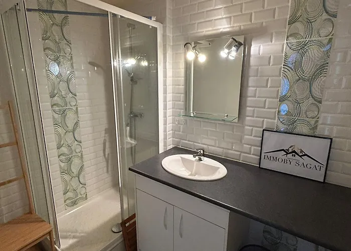 Spacieux Au Pied Des Pistes - Fr-1-814-21