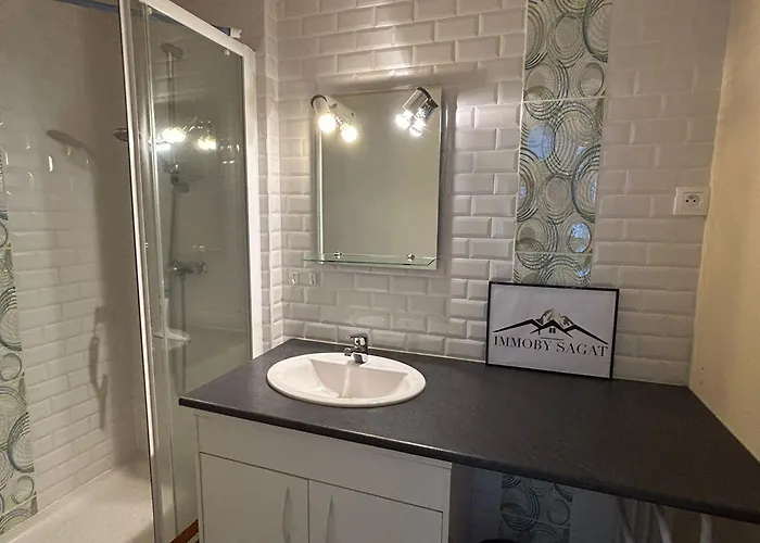 Appartement Spacieux Au Pied Des Pistes - Fr-1-814-21 *