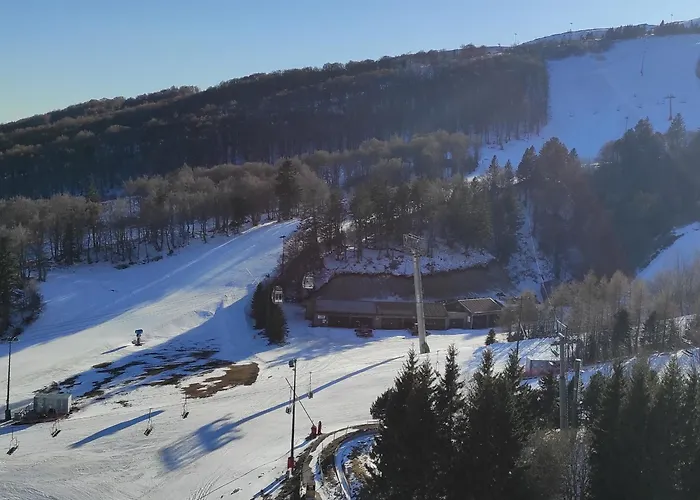 Spacieux Au Pied Des Pistes - Fr-1-814-21 Besse-et-Saint-Anastaise